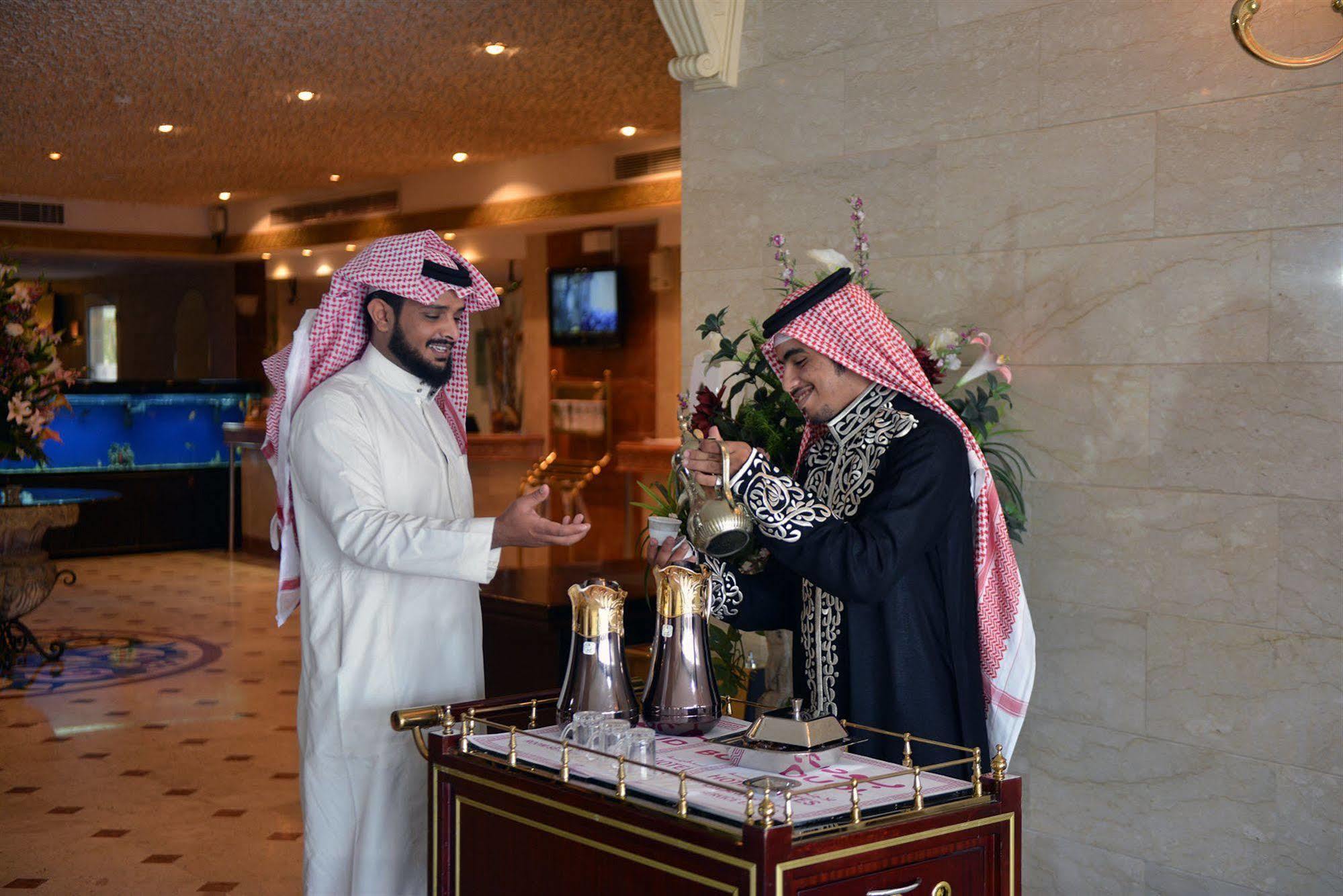 Boudl Palestine Aparthotel Jeddah Bagian luar foto